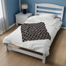 Load image into Gallery viewer, Team Be Free Velveteen Plush Blanket